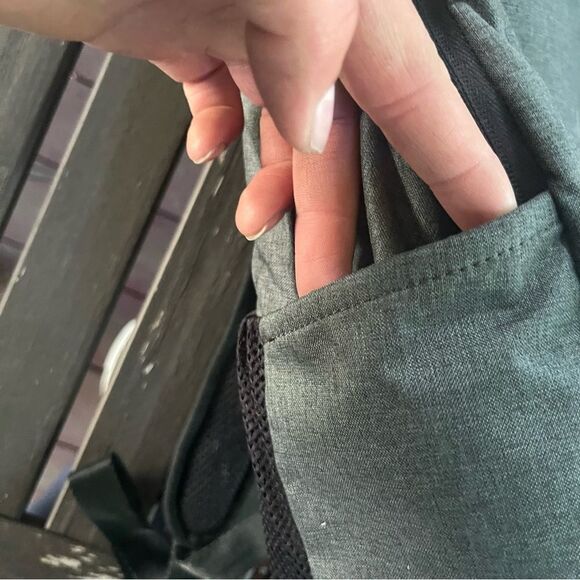 Case Logic Gray Backpack - Picture 5 of 10